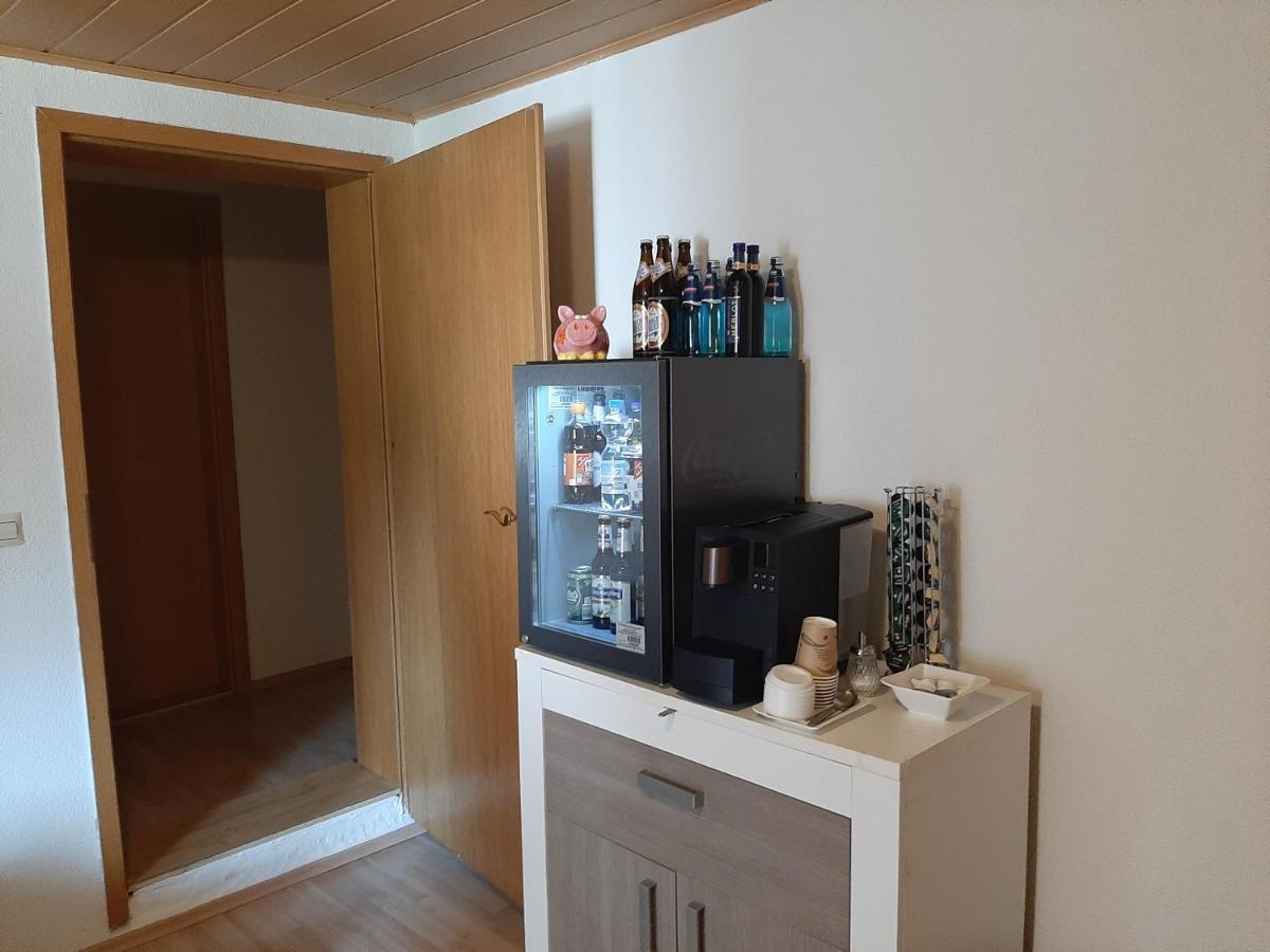 Gaestehaus Pension Waldhorn Weilen unter den Rinnen Εξωτερικό φωτογραφία